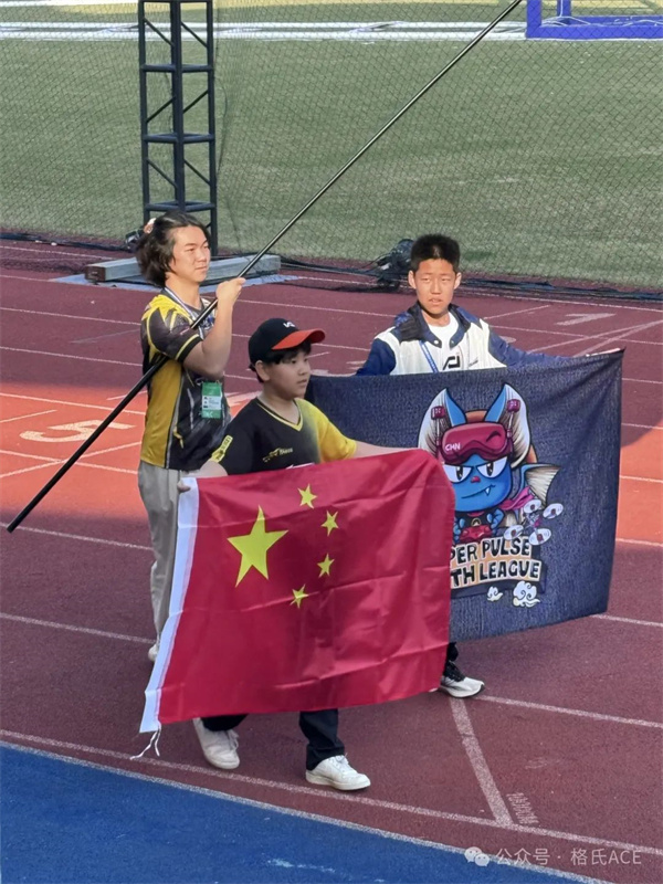 龍隊(duì)、小白、果果